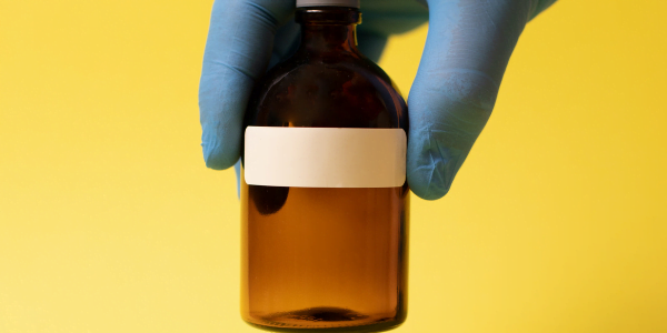 Castor oil for protecting cannabis plants